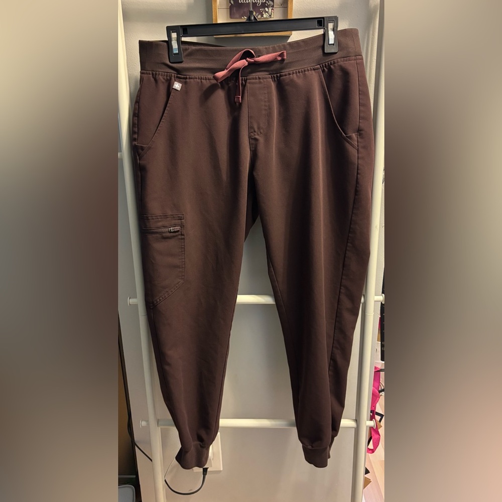 Figs Women's Dark Brown Joggers